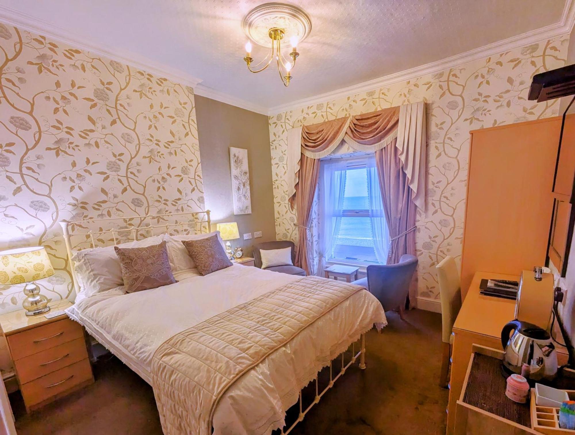 Stratford House Exclusively For Adults Hotel Llandudno Eksteriør billede