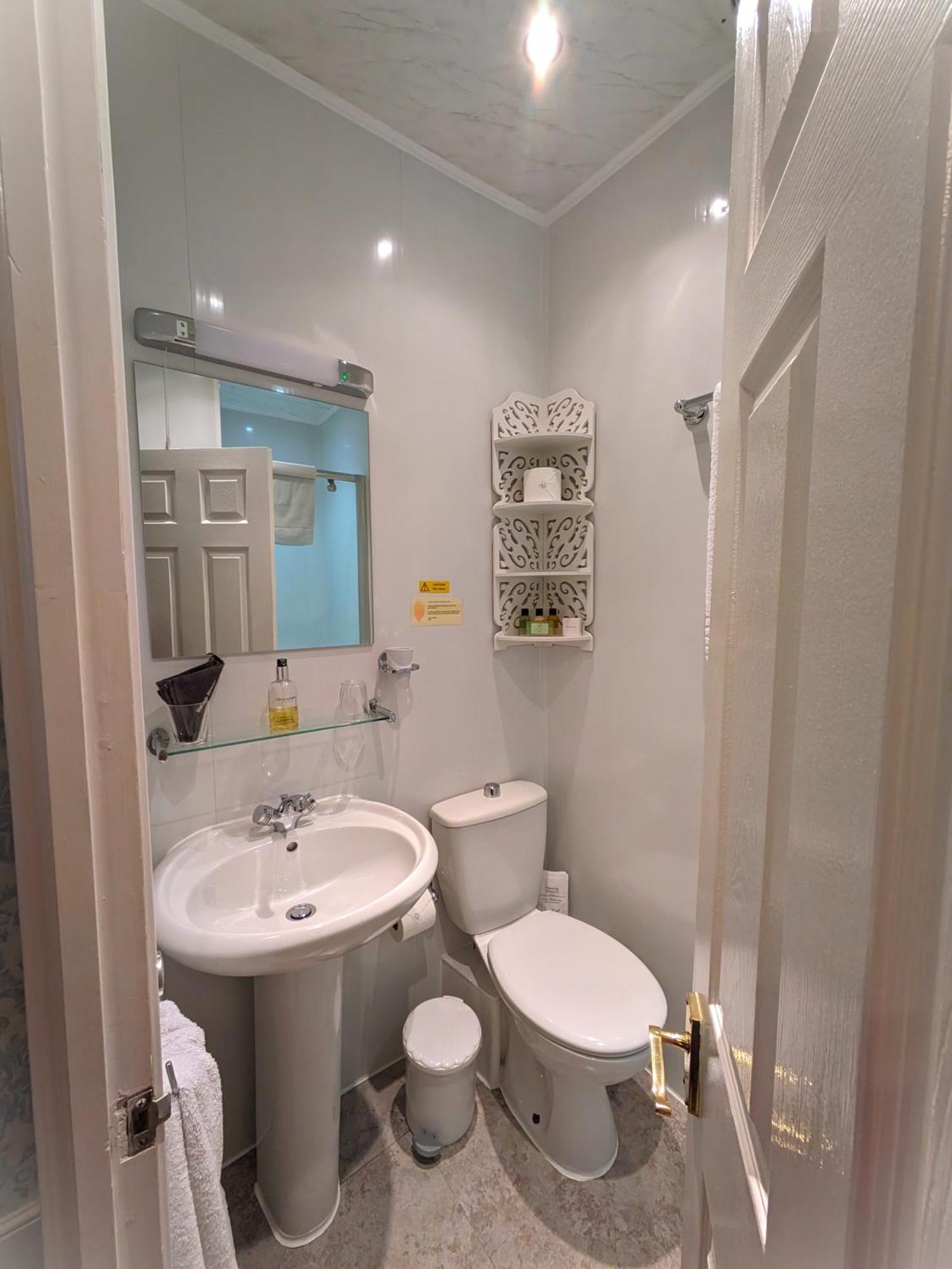 Stratford House Exclusively For Adults Hotel Llandudno Eksteriør billede