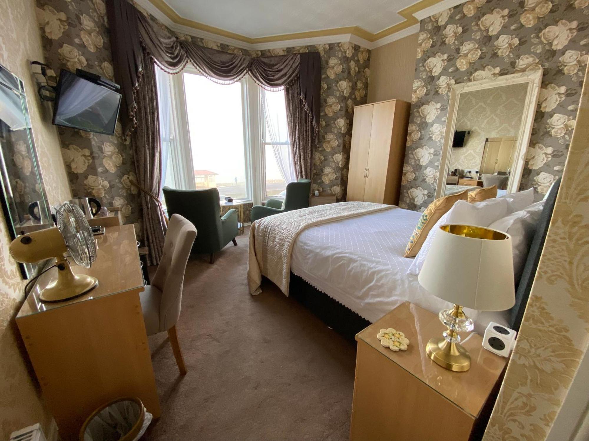 Stratford House Exclusively For Adults Hotel Llandudno Eksteriør billede
